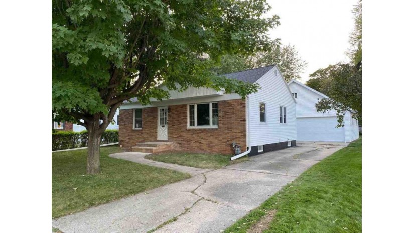 804 Meacham Street Green Bay, WI 54304 by Shorewest Realtors $139,900