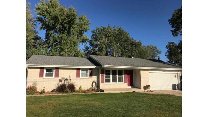 312 Johnson Street Pulaski, WI 54162 by Resource One Realty, Llc $182,500