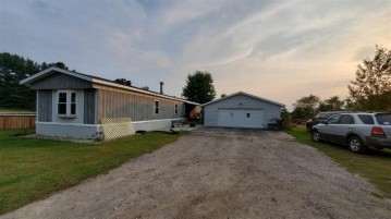 N7147 6th Drive, Plainfield, WI 54966