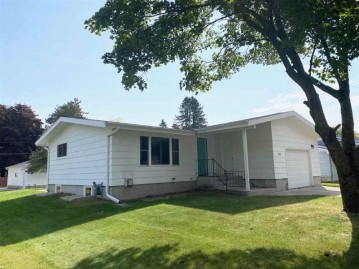 340 N Noquebay Avenue, Peshtigo, WI 54157