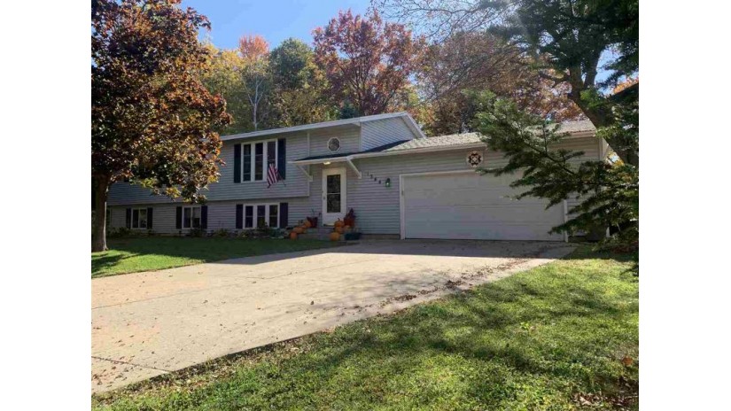 1344 Valley Lane Shawano, WI 54166 by Coldwell Banker Real Estate Group $169,900