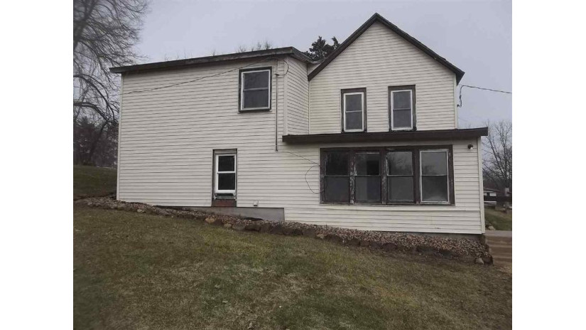 W6406 Hwy 44 Kingston, WI 53926 by Clear Choice Real Estate Services, Llc $34,900