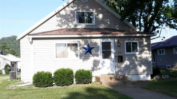 518 N Michigan St, Prairie Du Chien, WI 53821