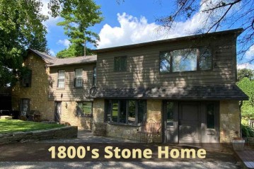 171 Antoine St, Mineral Point, WI 53565