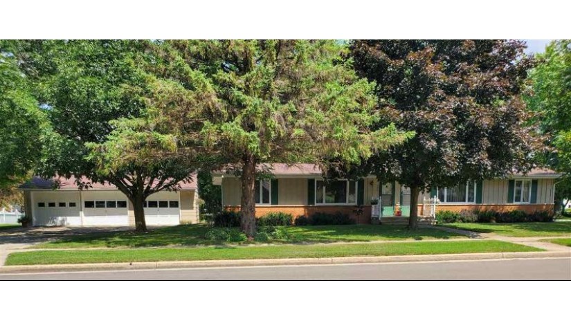 548 Edgewood Dr Waupun, WI 53963 by My Property Shoppe Llc $192,000