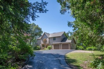 4137 N Birchwood Dr, Pine Lake, WI 54501