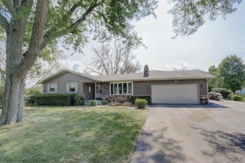 3717 Lance Ln, Sun Prairie, WI 53718