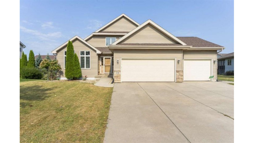 150 Cobham Ln Sun Prairie, WI 53590 by Mhb Real Estate $369,900