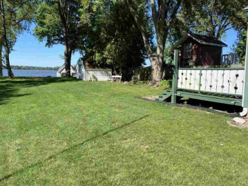 N4683 Lake Dr, Hustisford, WI 53034