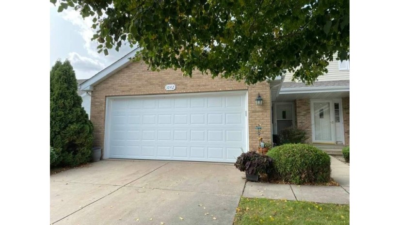 1042 Stonewood Crossing Sun Prairie, WI 53590 by Restaino & Associates Era Powered $224,900