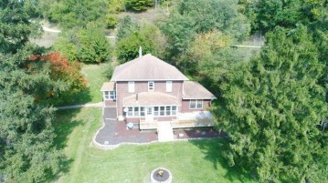 6930 Sugar Loaf Rd, Pulaski, WI 53506