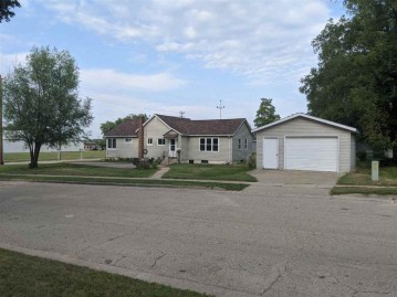 321 W River St, New Lisbon, WI 53950-1142