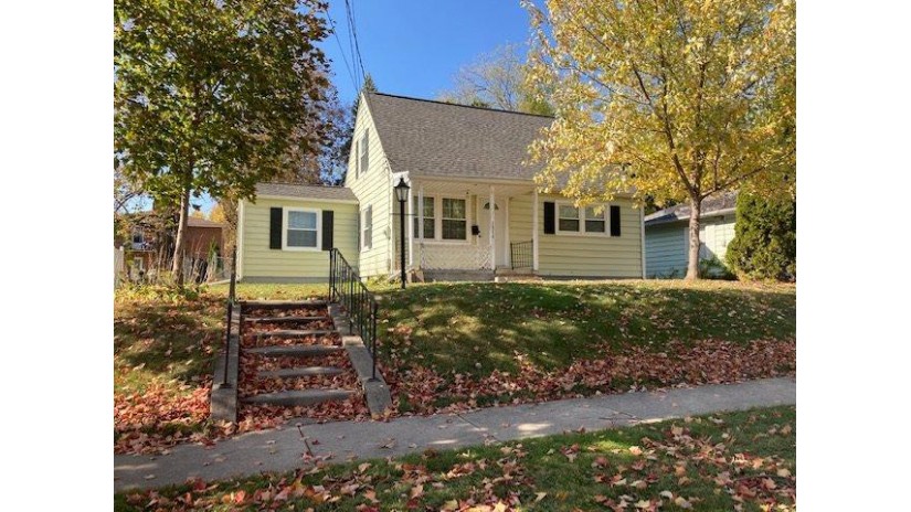 1314 O'Neill Ave Madison, WI 53704 by Restaino & Associates Era Powered $249,900