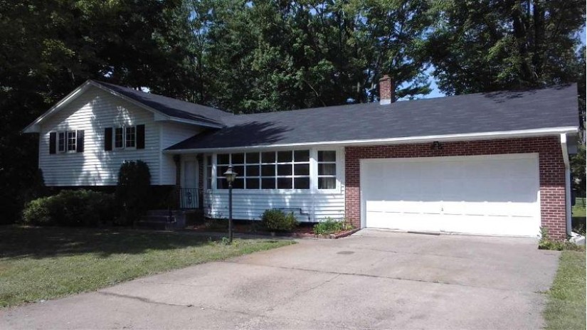 810 South Biron Drive Wisconsin Rapids, WI 54494 by Coldwell Banker- Siewert Realtors $118,000