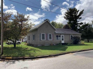 315 East Sumner Street, Weyauwega, WI 54983