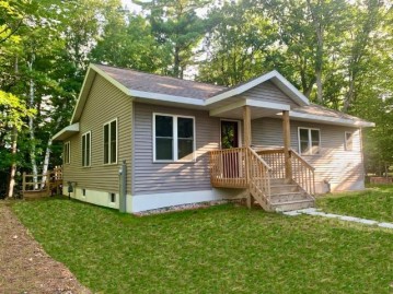 621 Dyer Park St N, Eagle River, WI 54521