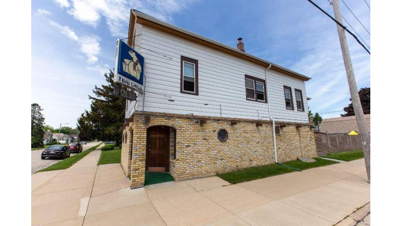 1600 Monroe Ave South Milwaukee, WI 53172 by First Weber Inc -NPW $239,900