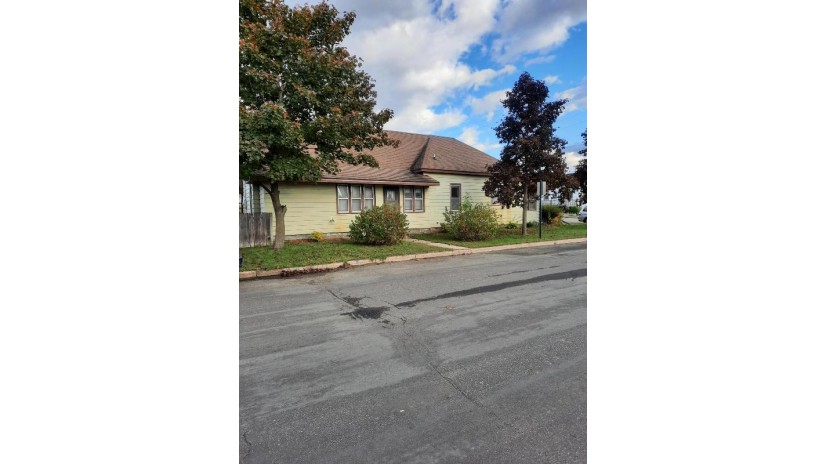 102 Center ST Stoddard, WI 54658 by Results Realty $104,500