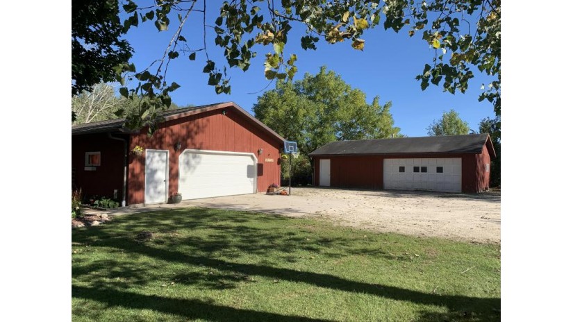 10229 County Road Q Kossuth, WI 54241 by Berkshire Hathaway HomeService $304,900