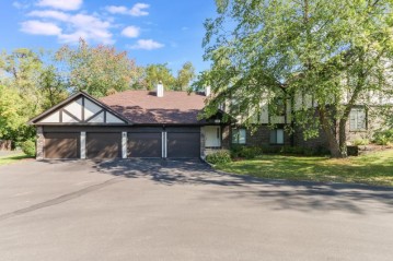 28 Driftwood Ct C, Williams Bay, WI 53191-9638