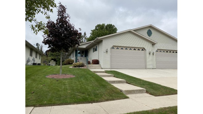 2140 S 22nd St Manitowoc, WI 54220 by Coldwell Banker Real Estate Group~Manitowoc $162,500