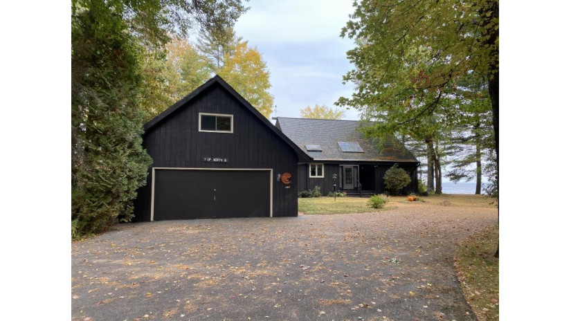 N1288 Shore Dr Marinette, WI 54143 by Weichert, Realtors-Place Perfect $279,900