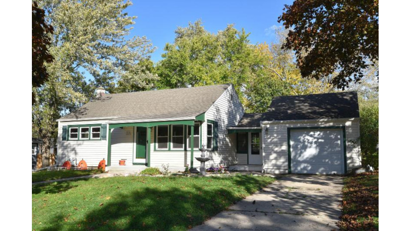 W166N8626 Theodore Ave Menomonee Falls, WI 53051 by LaGalbo Realty, LLC. $169,900