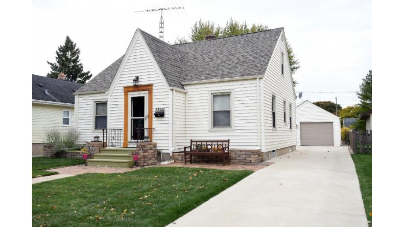 7606 29th Ave Kenosha, WI 53143 by Cove Realty, LLC $199,900