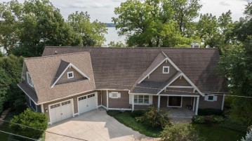 23435 N Shore Dr, Dover, WI 53139-9589
