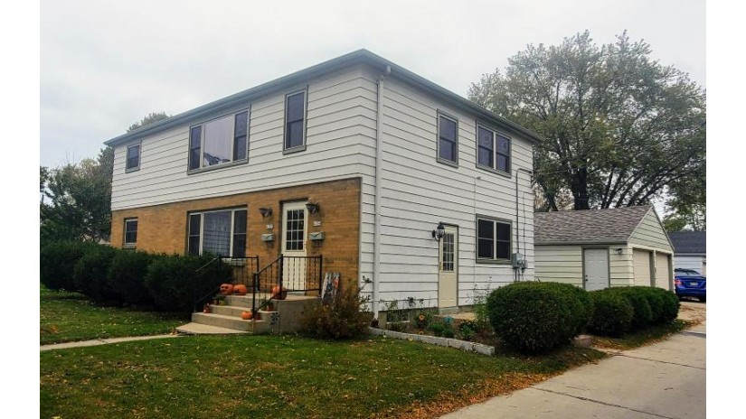 4352 S Kinnickinnic Ave 4354 Cudahy, WI 53110 by Lamp Post Realty, LLC $229,900