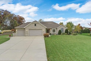 190 Windsor Cir, Union Grove, WI 53182