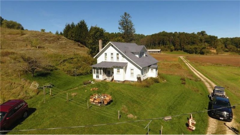15153 West Larson Coulee Road Road Ettrick, WI 54627 by Whitetail Properties Real Estate $576,000