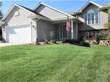 1830 Darby, Lake Summerset, IL 61019