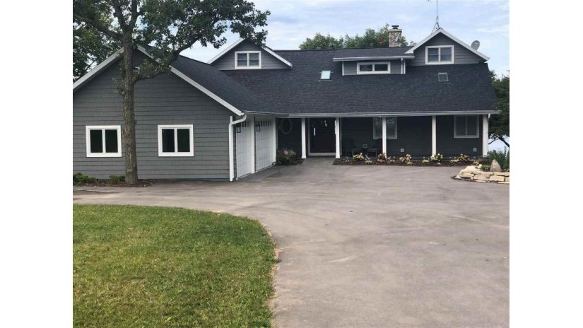 5717 Bay Shore Drive Egg Harbor, WI 54235 by Besaw Properties, Ltd $1,795,000