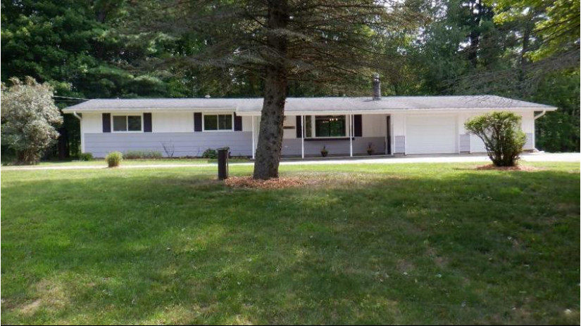 N5628 Oak Drive Wescott, WI 54166 by Exit Elite Realty $169,900