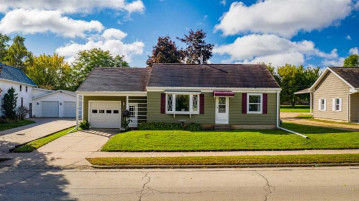 776 W Main Street, Hortonville, WI 54944