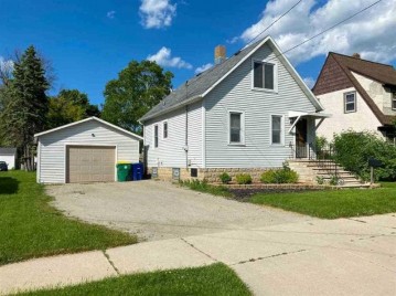 1036 Caroline Street, Green Bay, WI 54303-1808