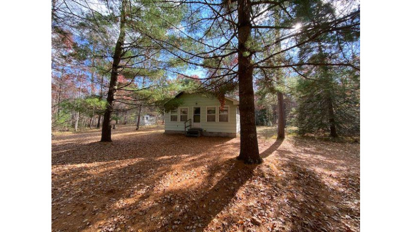 W11459 Boat Landing 7 Road Stephenson, WI 54114 by Boss Realty, LLC $70,000