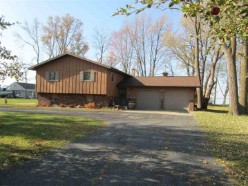 N8220 Deadwood Point Road, Taycheedah, WI 54937