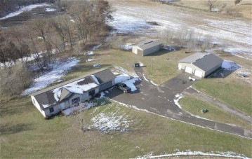 N3265 1st Dr, Oxford, WI 53952