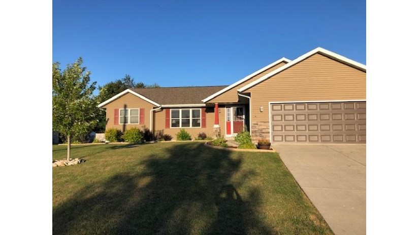 46 Braeburn Way Evansville, WI 53536 by Design Realty Llc $318,500