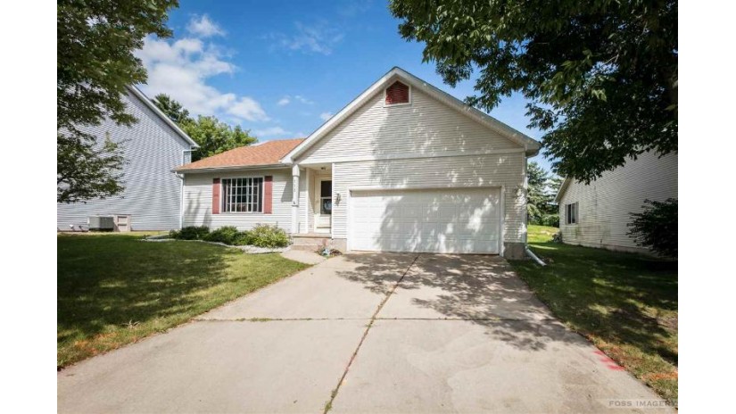 112 Copps Ave Monona, WI 53716 by Howard And Williams, Inc.-Mdltn $299,900