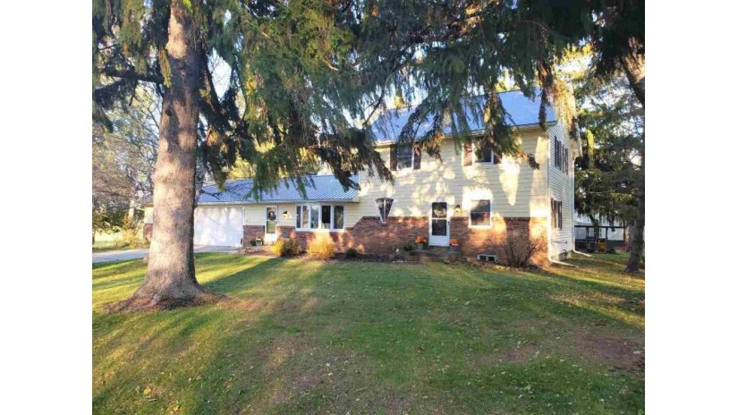 8325 S Smythe School Rd Newark, WI 53511 by Century 21 Affiliated $329,900