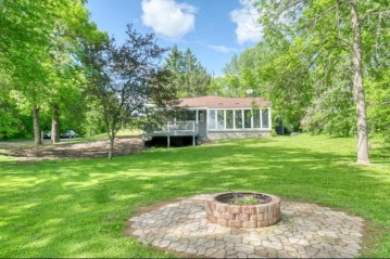 20932 Lakewood Dr, Grantsburg, WI 54840