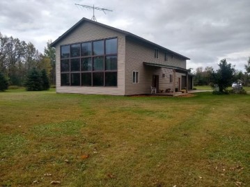 571 90th Ave, Amery, WI 54001