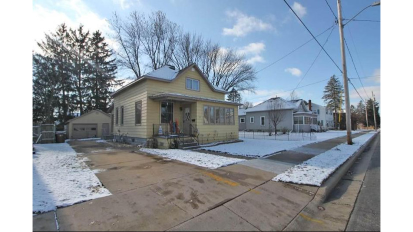 1233 Fourth Avenue Stevens Point, WI 54481 by Coldwell Banker Action $94,900