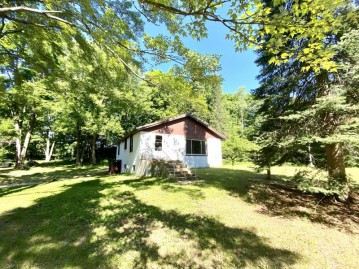 N8719 Pines Rd, Middle Inlet, WI 54177