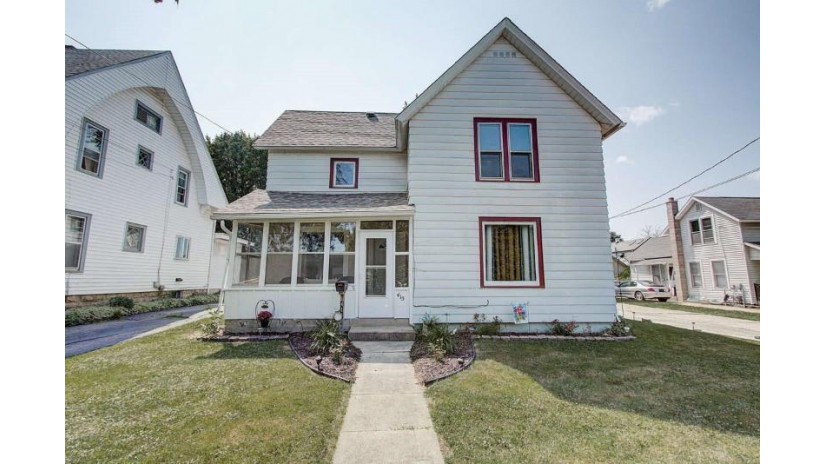 415 N Main St Fort Atkinson, WI 53538 by First Weber Inc - Johnson Creek $184,900