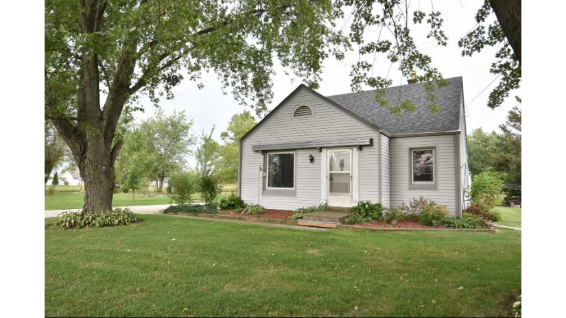 9742 W 5 Mile Rd Raymond, WI 53126 by Coldwell Banker Realty -Racine/Kenosha Office $220,000