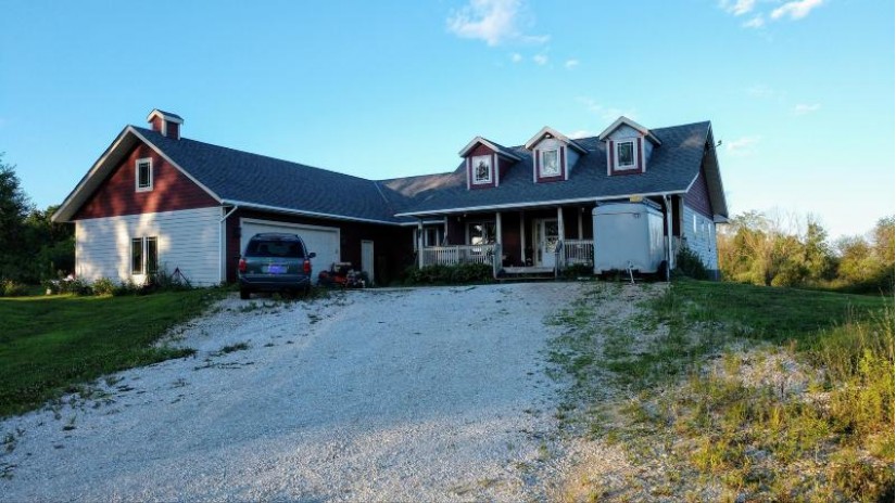 N2896 Cushman Rd Hebron, WI 53549 by Century 21 Integrity Group - Jefferson $289,900